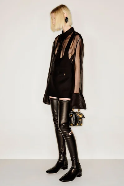 Look 3